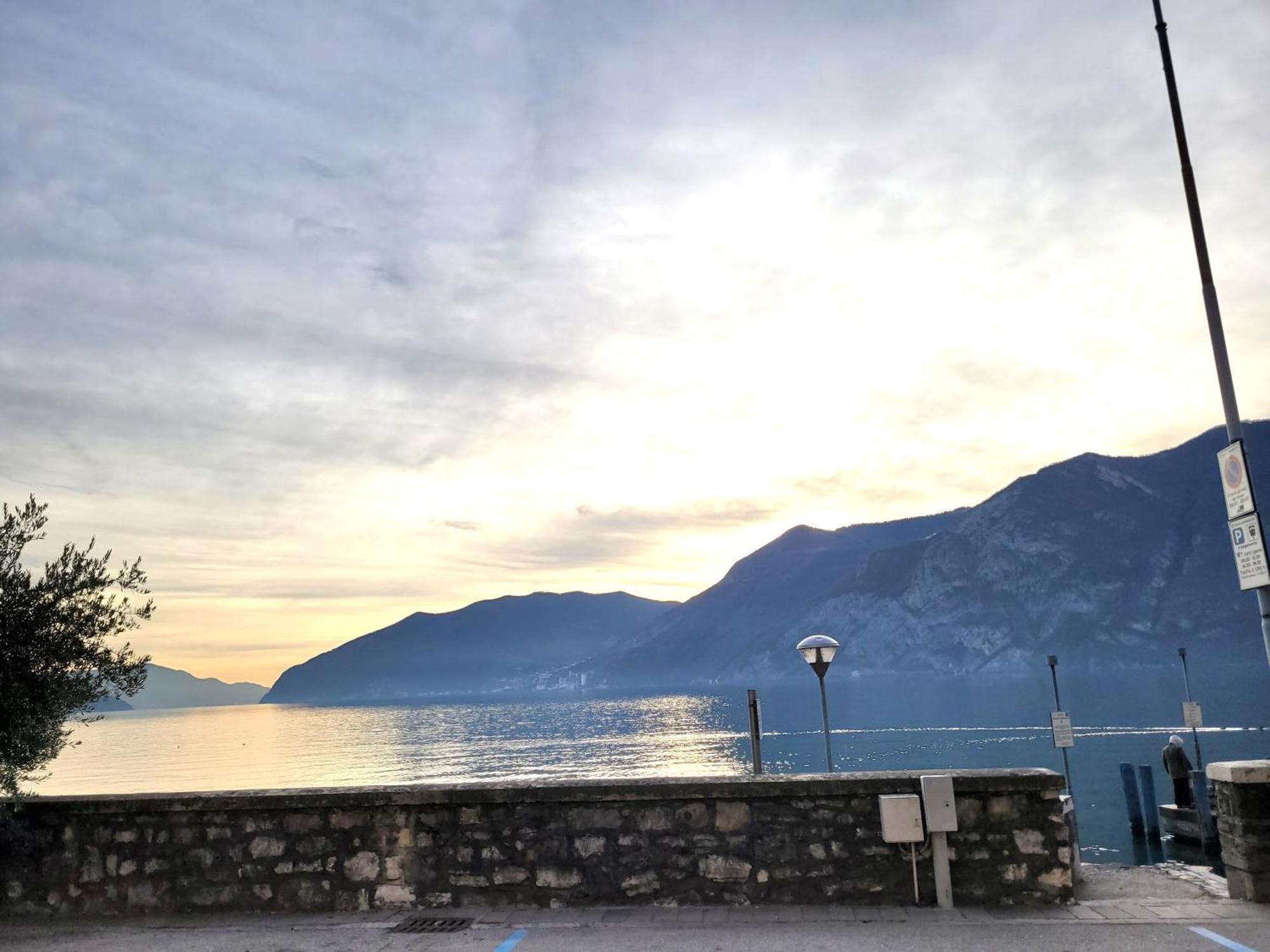 Angelo&Mari Mountain Lake Iseo Hospitality Мароне Екстер'єр фото